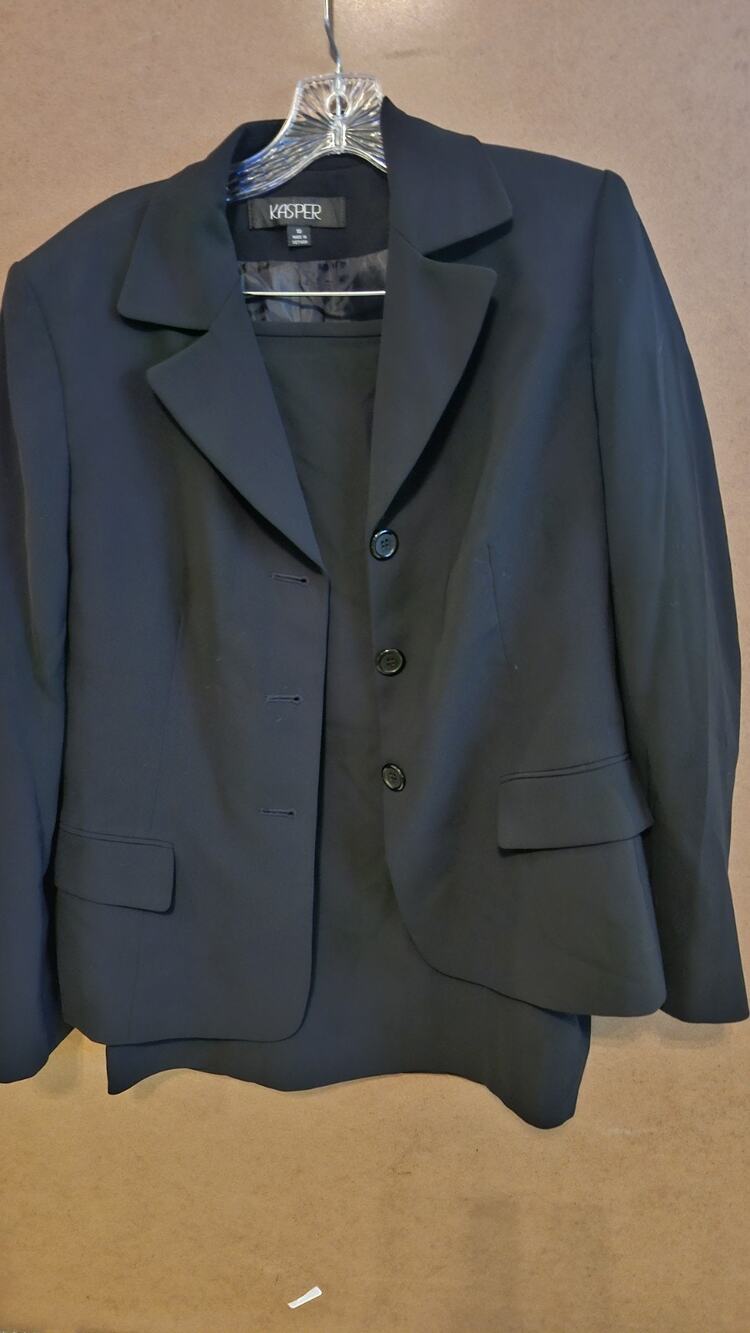 KASPER A.S.L.Suit 2 PC Black Skirt & Single Breast Blazer Jacket Size 10 D40